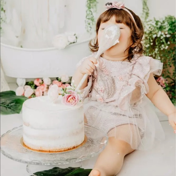 💕Beautiful Special Occasion Baby Girl Romper - Picture 11 of 13